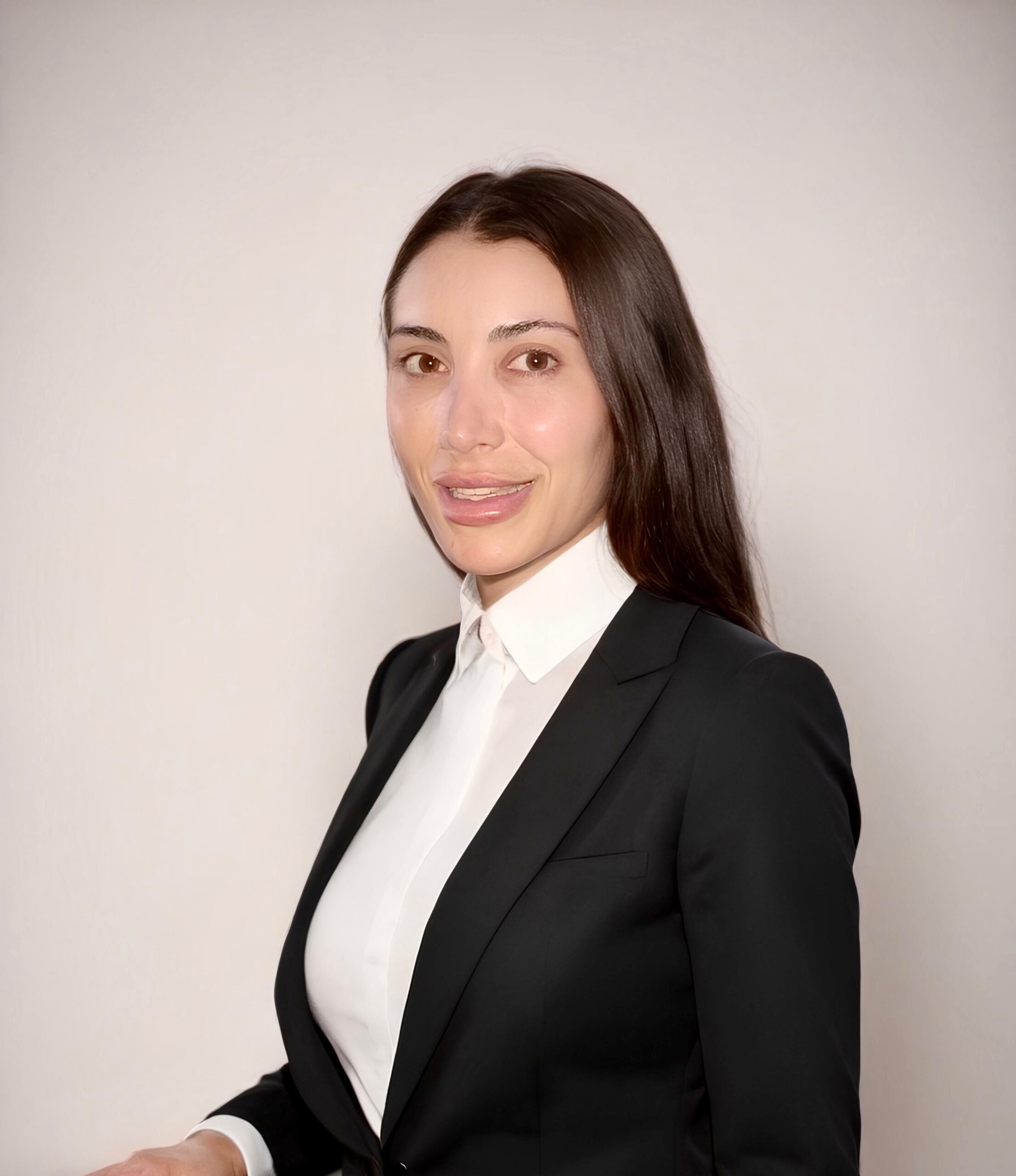 Micaela Perez Broker